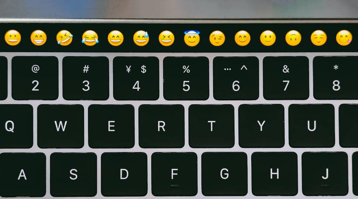 emoji linkedin